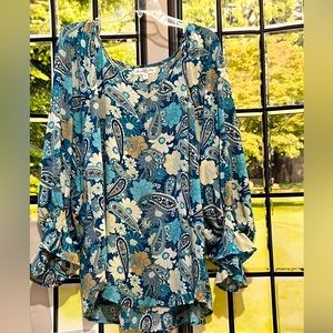 Women’s Stem & Vine plus size blue paisley peasant blouse. Size 2x.